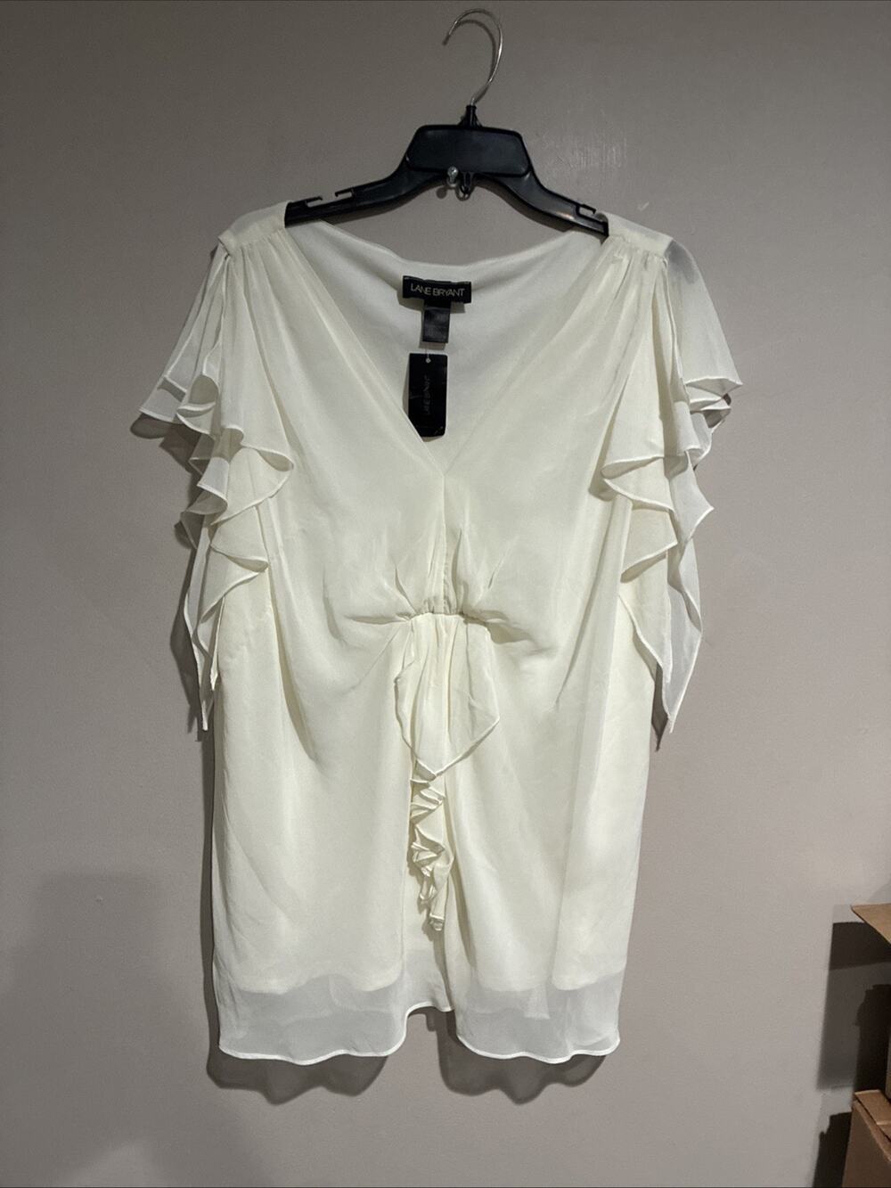 Lane Bryant Delicate Cream Chiffon Ruffle V-Neck Blouse Split Flutter Sleeve 24